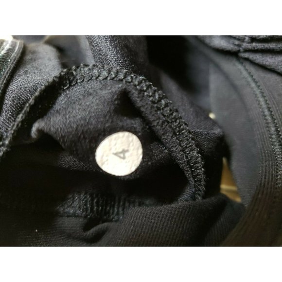 Lululemon Black Floral Practice Freely Racer Back Sports Bra Tank Top Women’s 4 - Picture 7 of 7